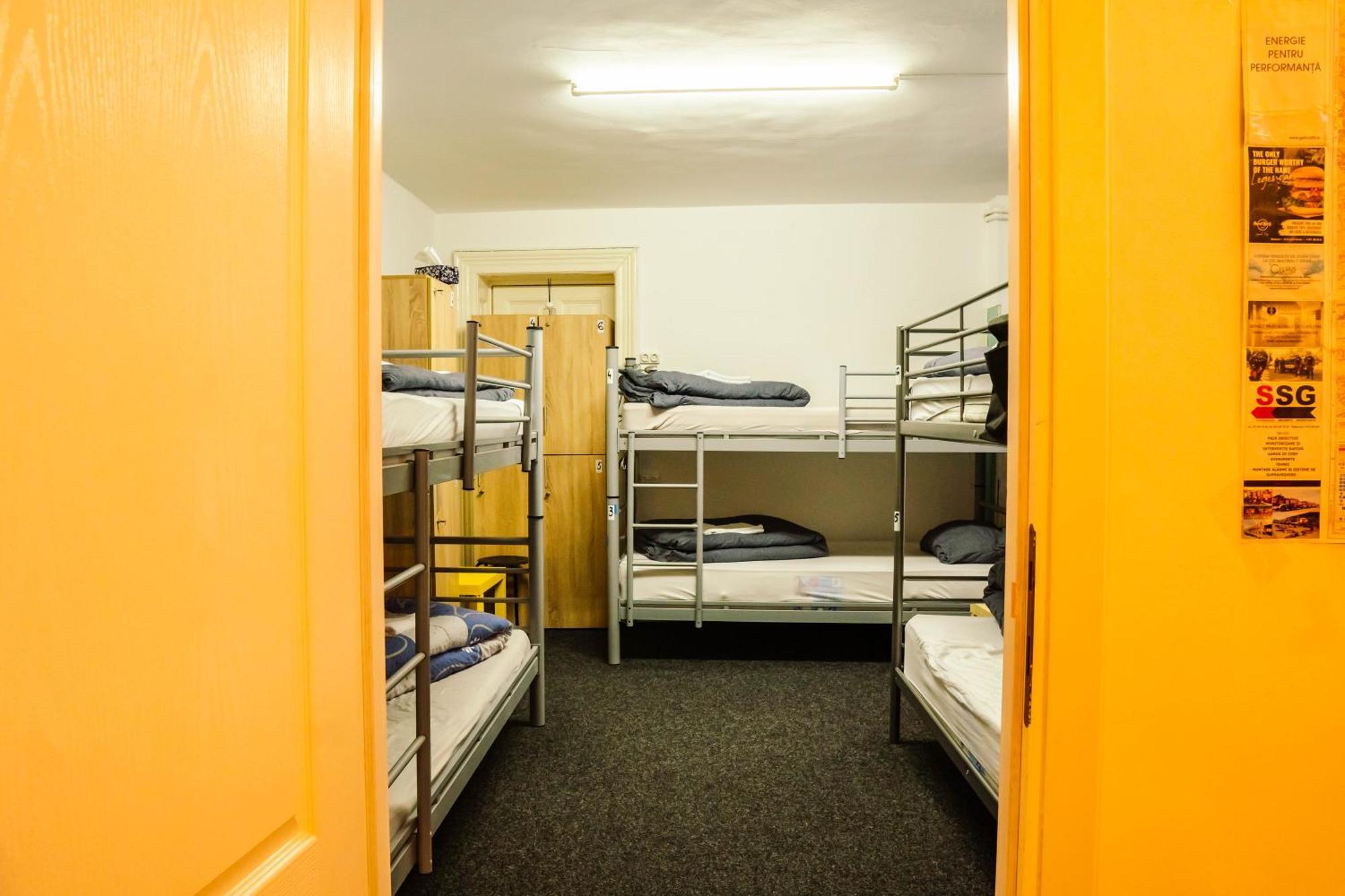 Hostel Sport Bucharest Luaran gambar