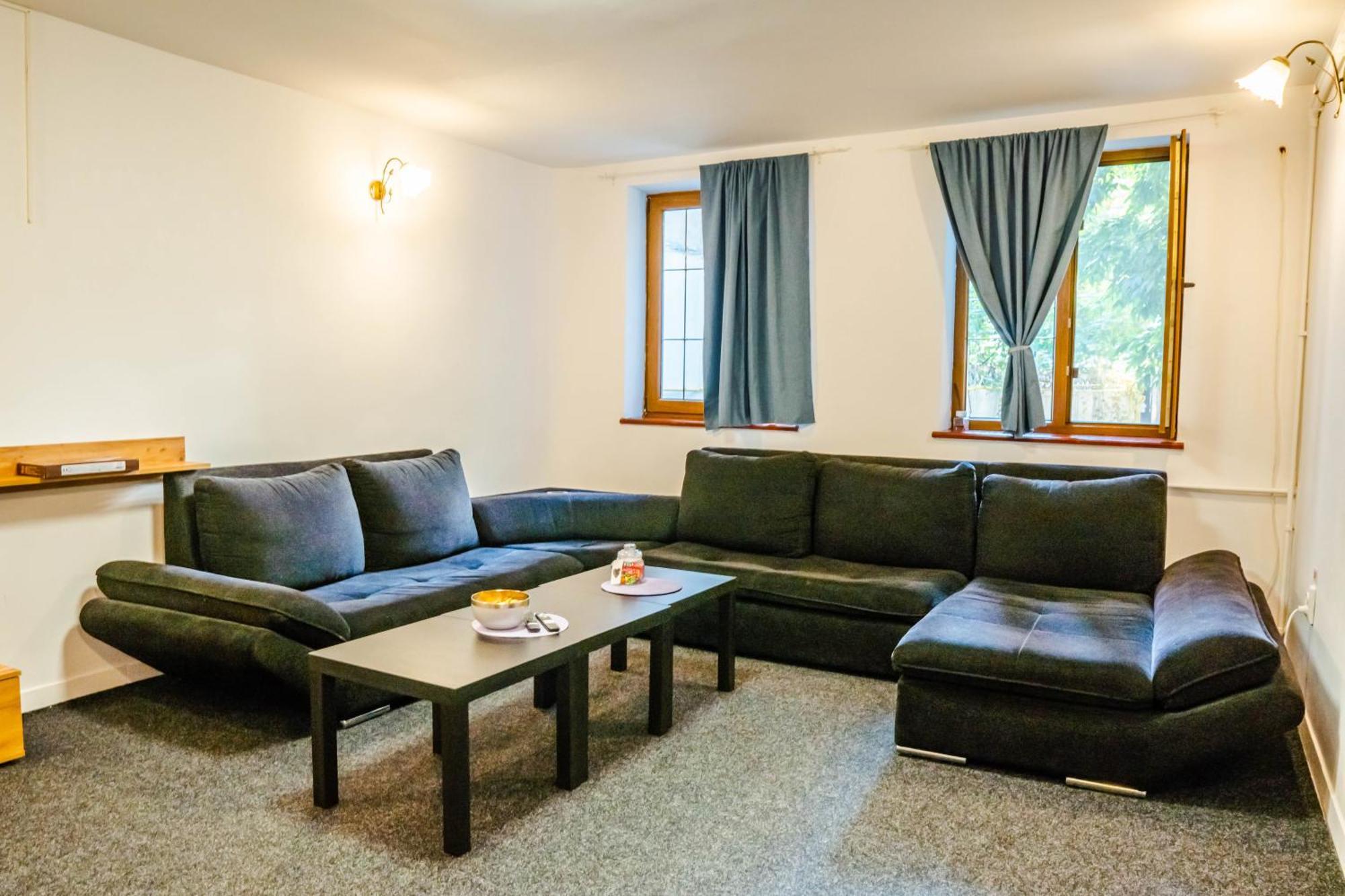 Hostel Sport Bucharest Luaran gambar